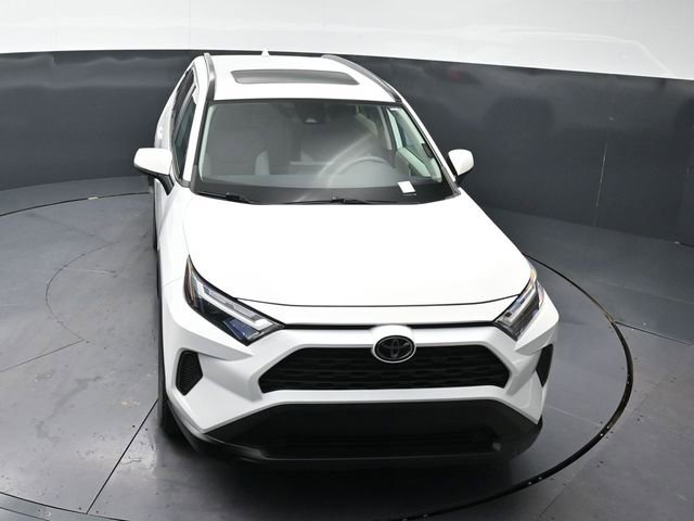 Used 2022 Toyota RAV4 XLE w/ Convenience Package image 26