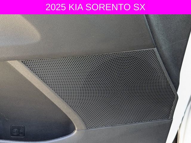 Used 2025 Kia Sorento SX image 13