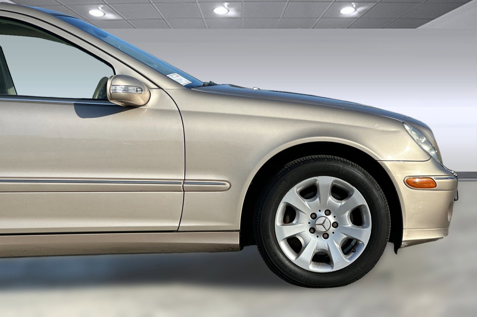 Used 2005 Mercedes-Benz C 320 Sedan image 28