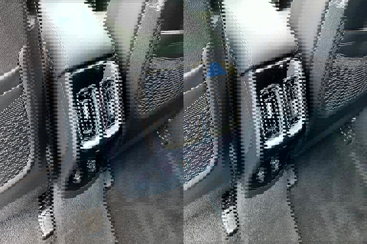 Used 2023 Kia Sorento SX AWD/4WD image 10