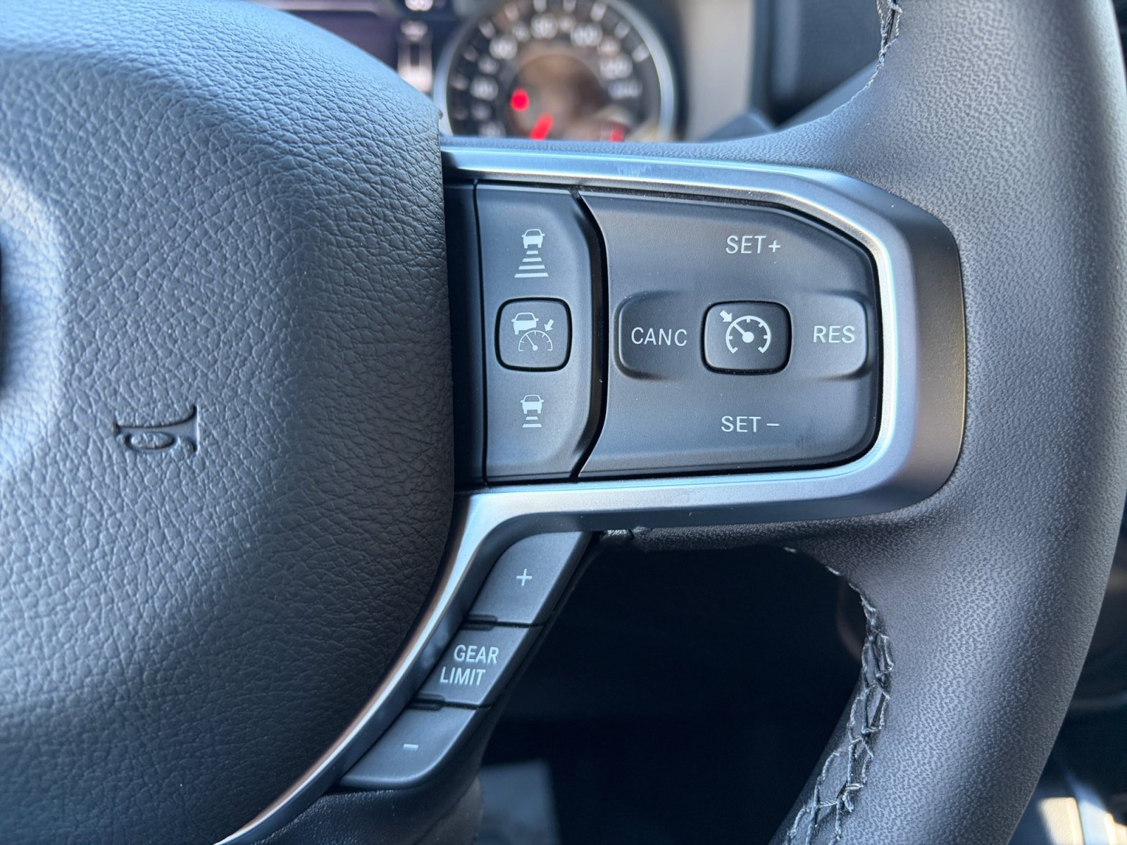 New 2026 RAM 2500 Big Horn AWD/4WD image 25