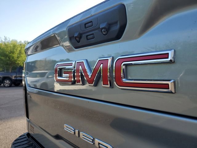 Used 2024 GMC Sierra 2500 AT4 w/ AT4 Preferred Package image 6