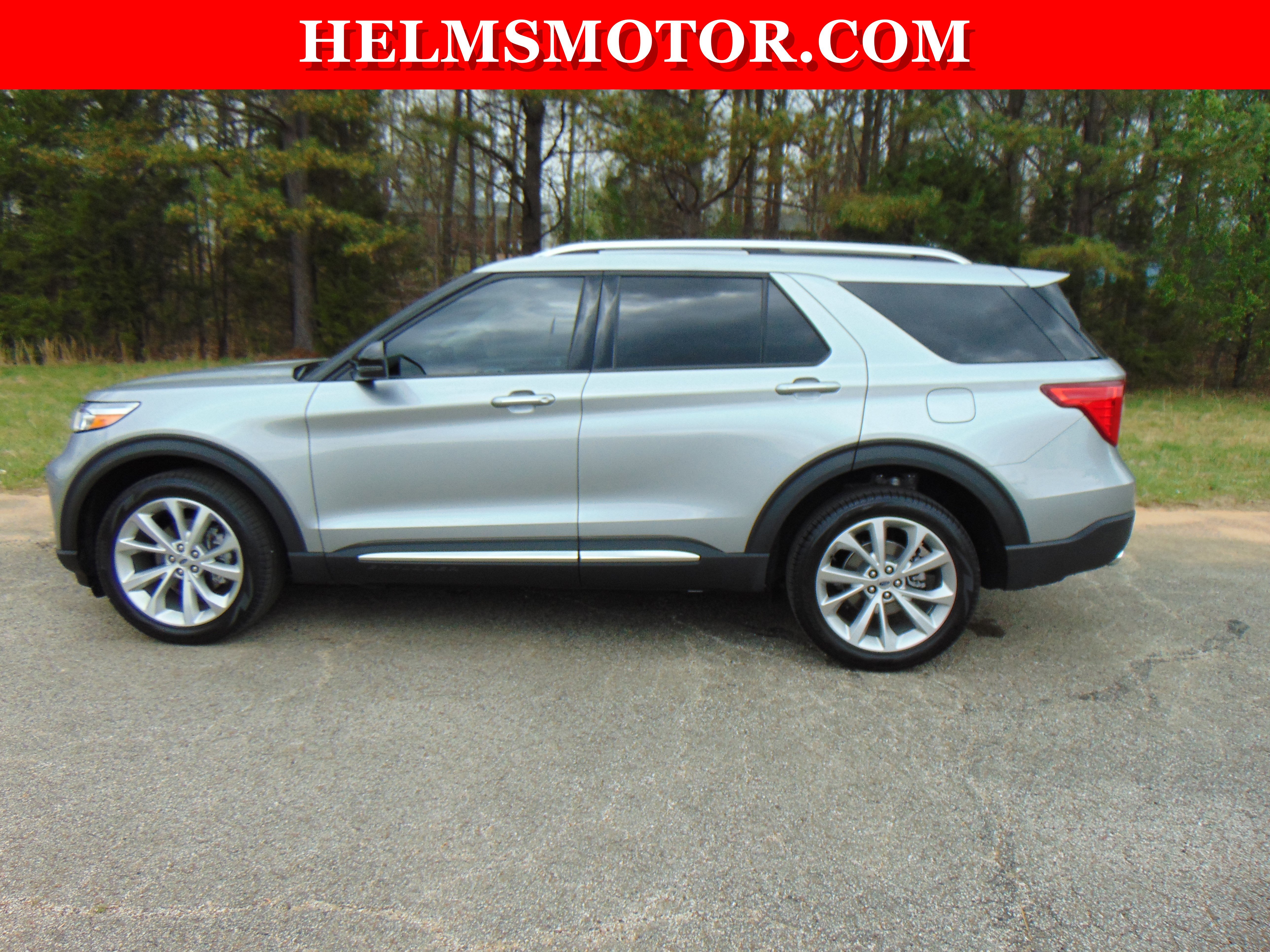 Used 2023 Ford Explorer Platinum w/ Technology Package image 3