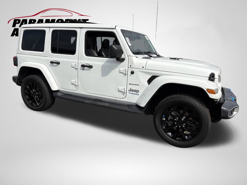 Used 2022 Jeep Wrangler Unlimited Sahara w/ Cold Weather Group AWD/4WD image 2
