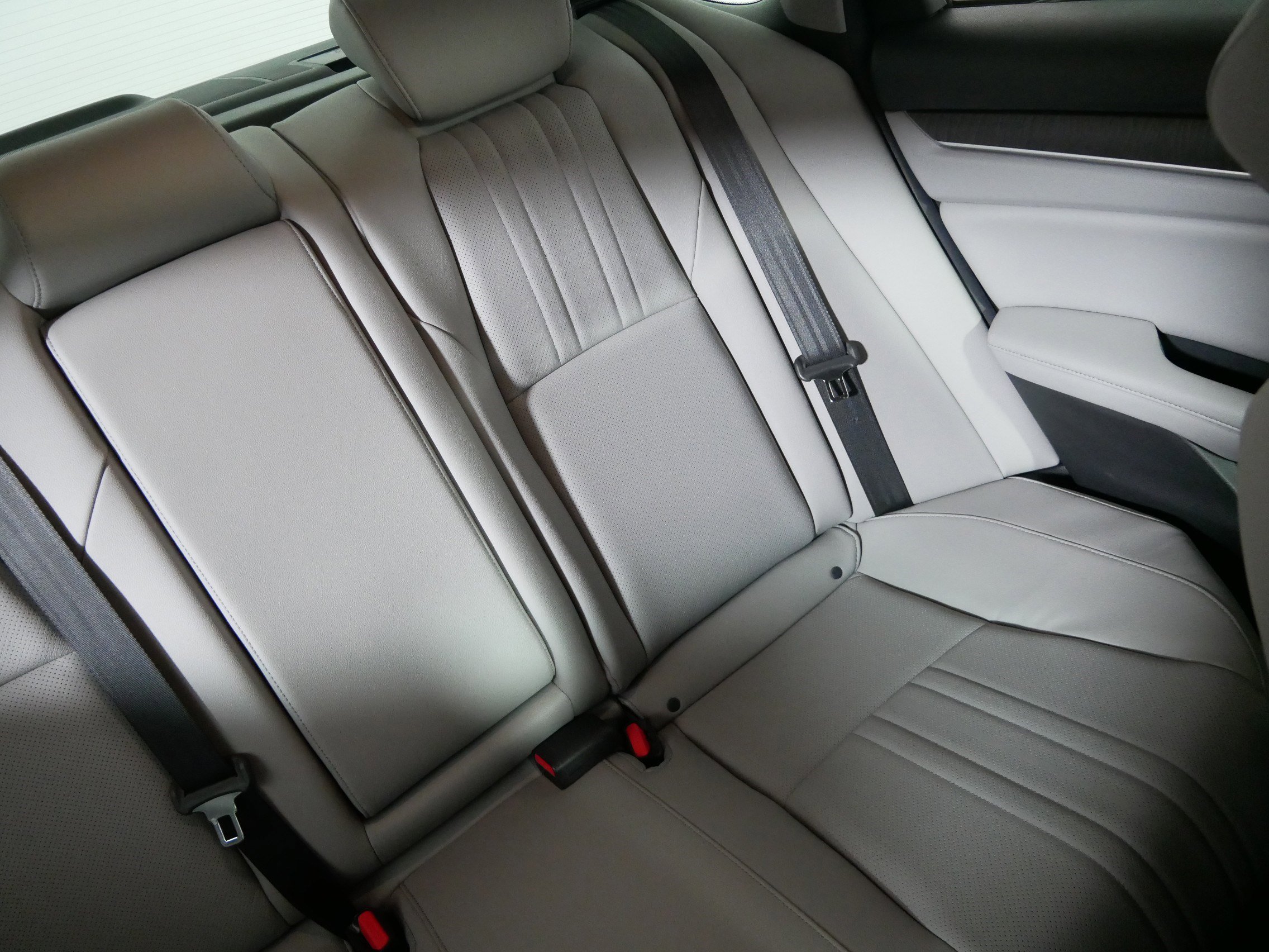 Used 2019 Honda Accord EX-L image 14