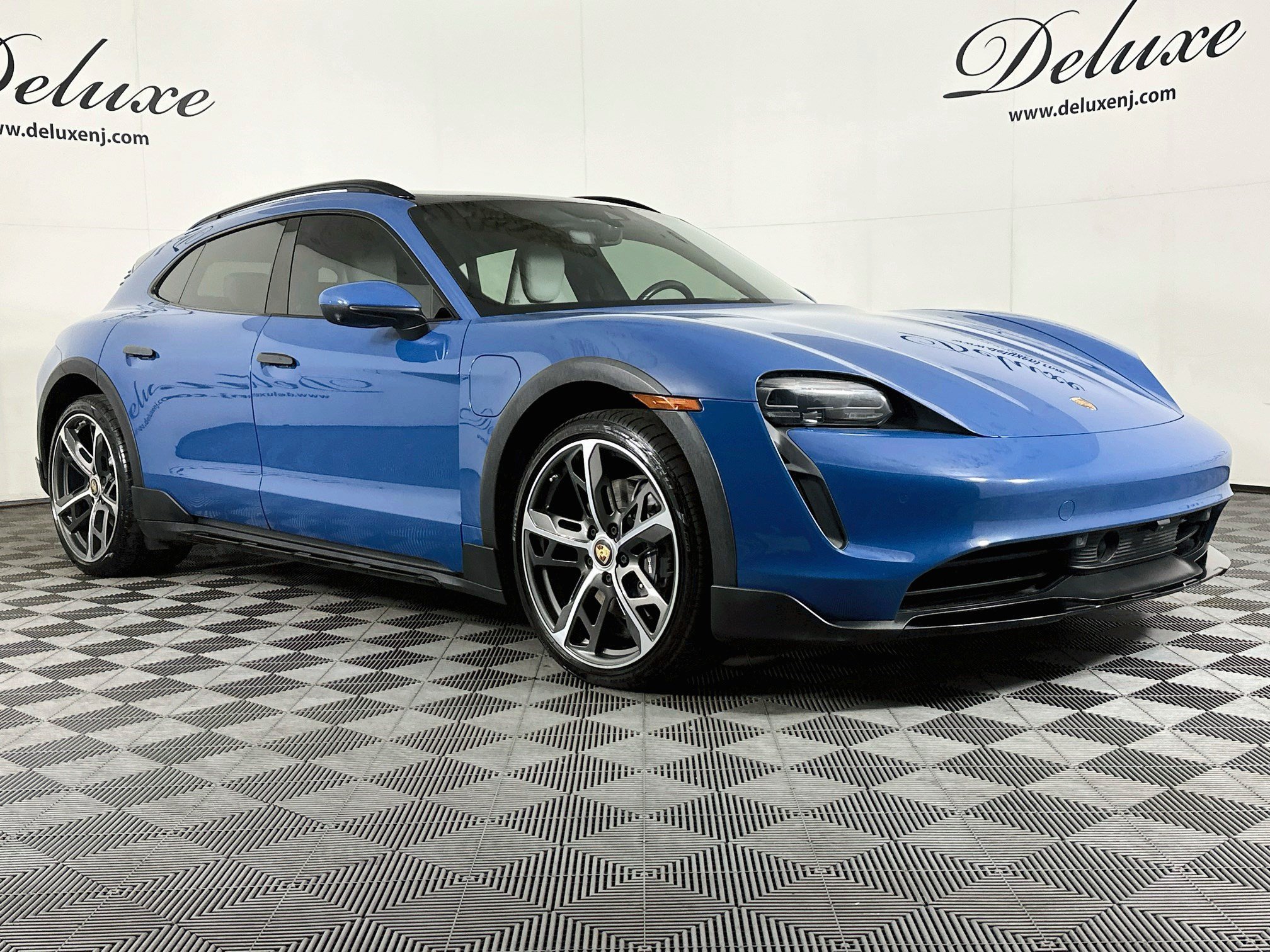 Used 2022 Porsche Taycan 4 Cross Turismo w/ Premium Package