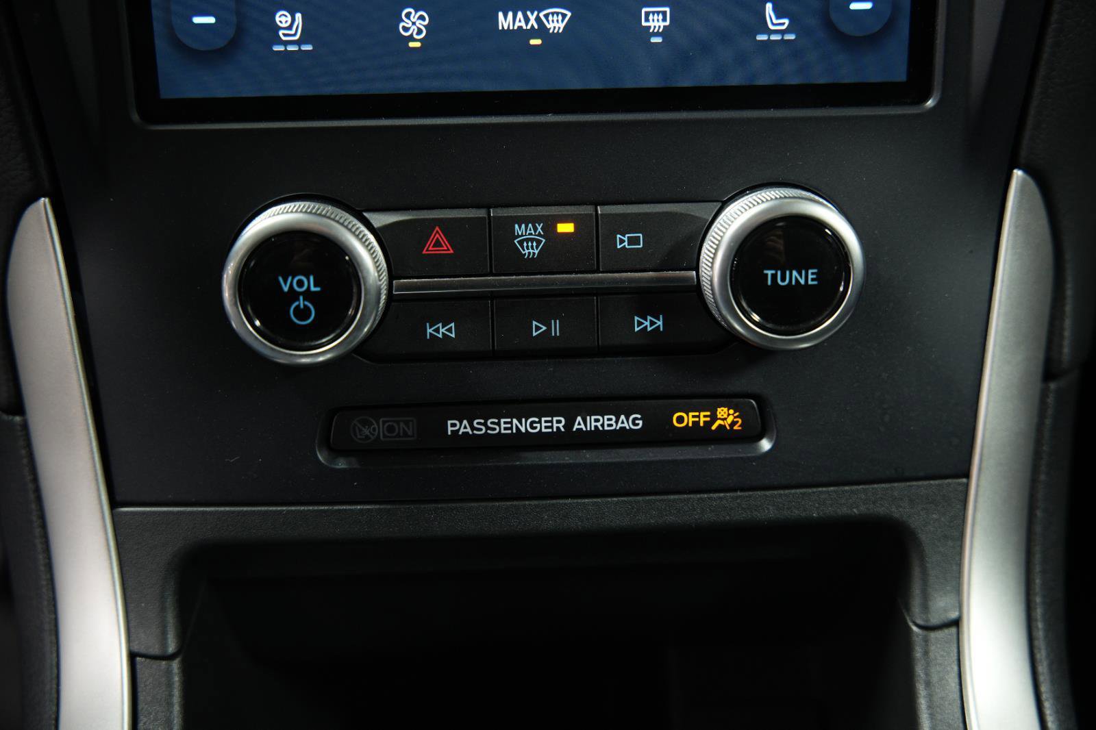 Used 2022 Ford Edge SEL w/ Convenience Package image 34