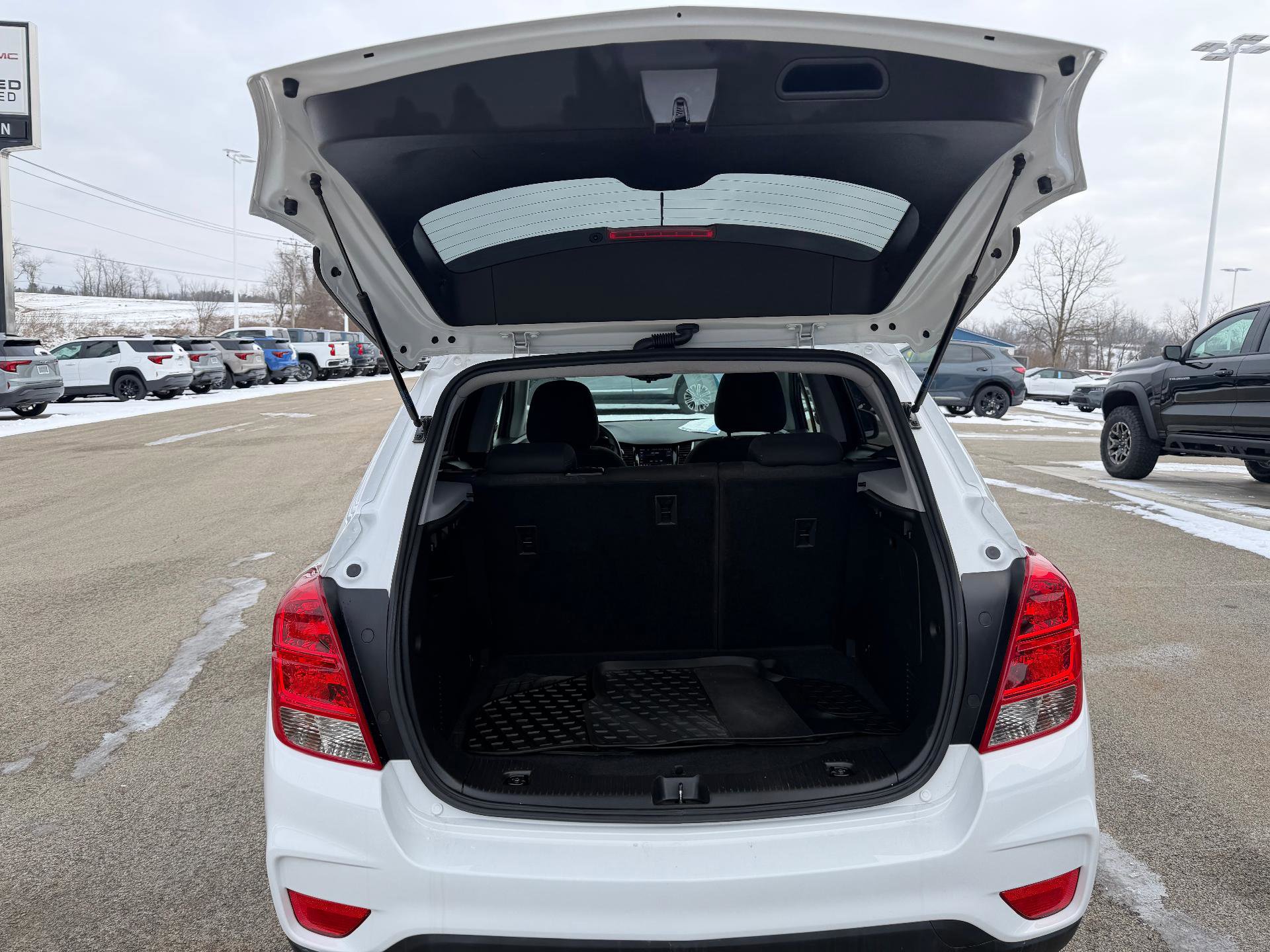 Certified 2022 Chevrolet Trax LS w/ Tint and Cruise Package AWD/4WD image 11