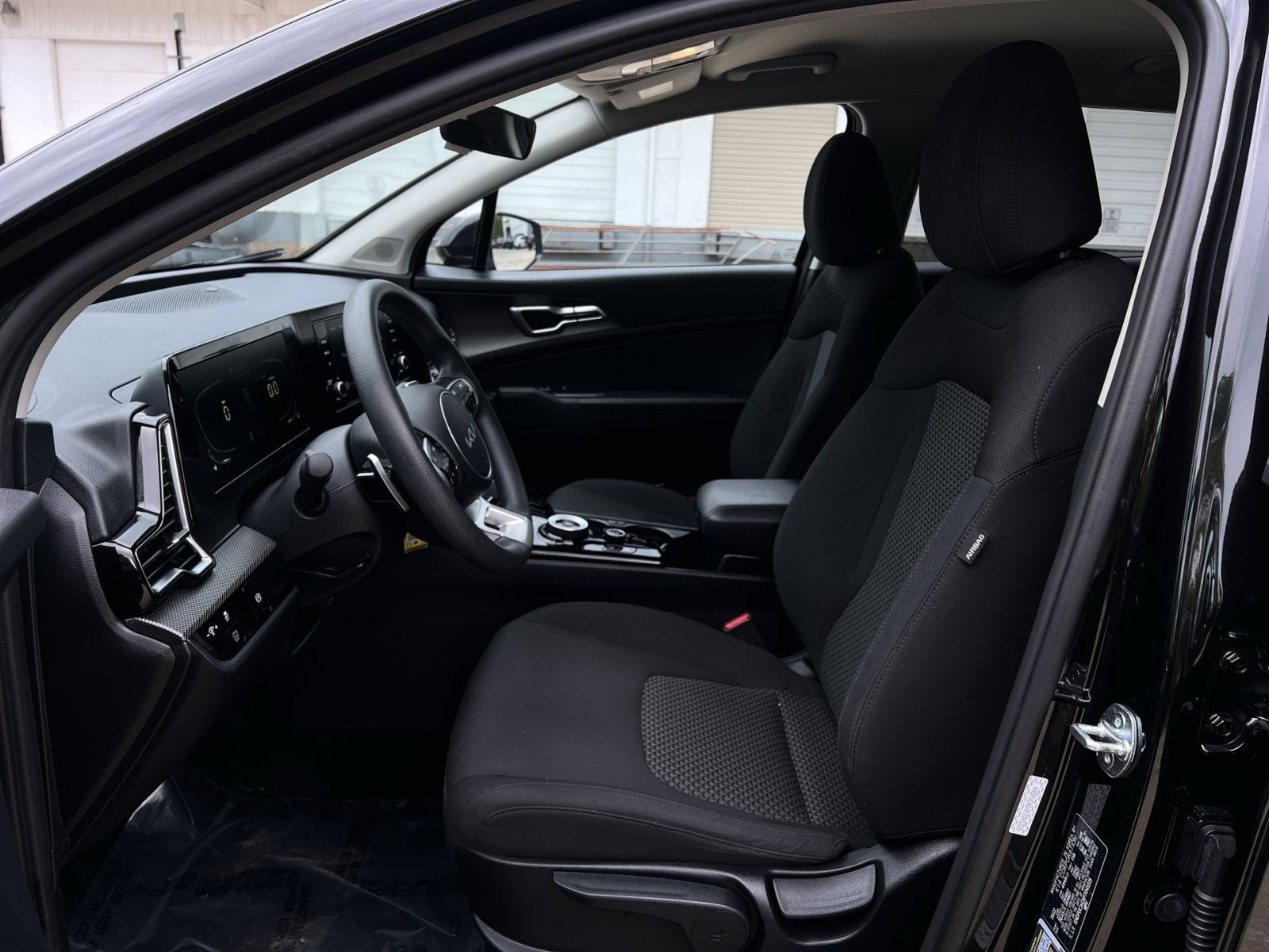 Used 2023 Kia Sportage LX AWD/4WD image 24