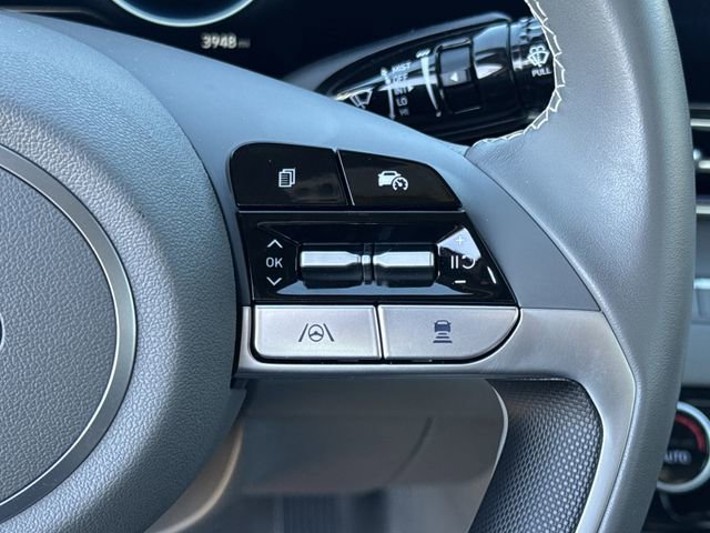 Certified 2025 Hyundai Elantra SEL image 25