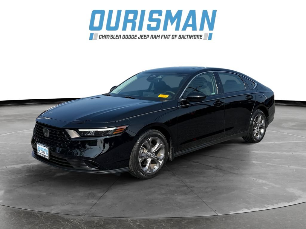 Used 2024 Honda Accord EX image 2