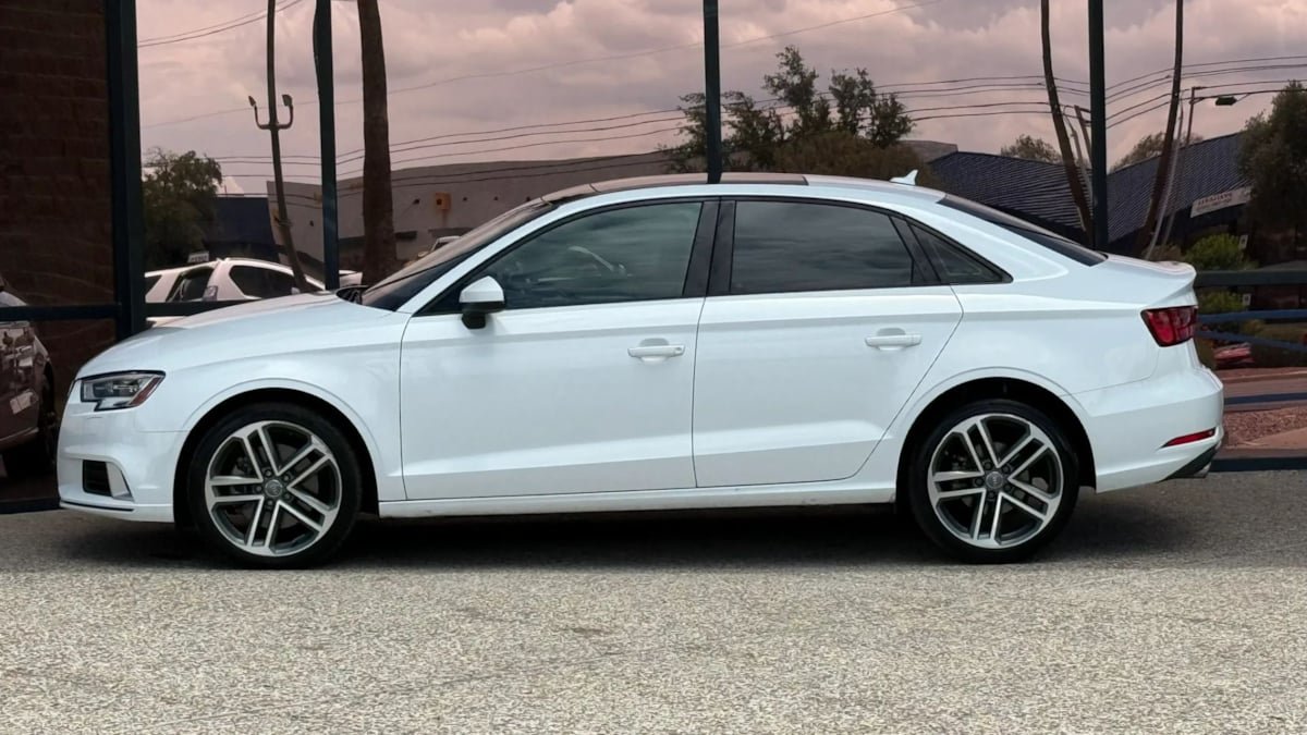 Used 2017 Audi A3 2.0T Premium w/ Convenience Package FWD image 4