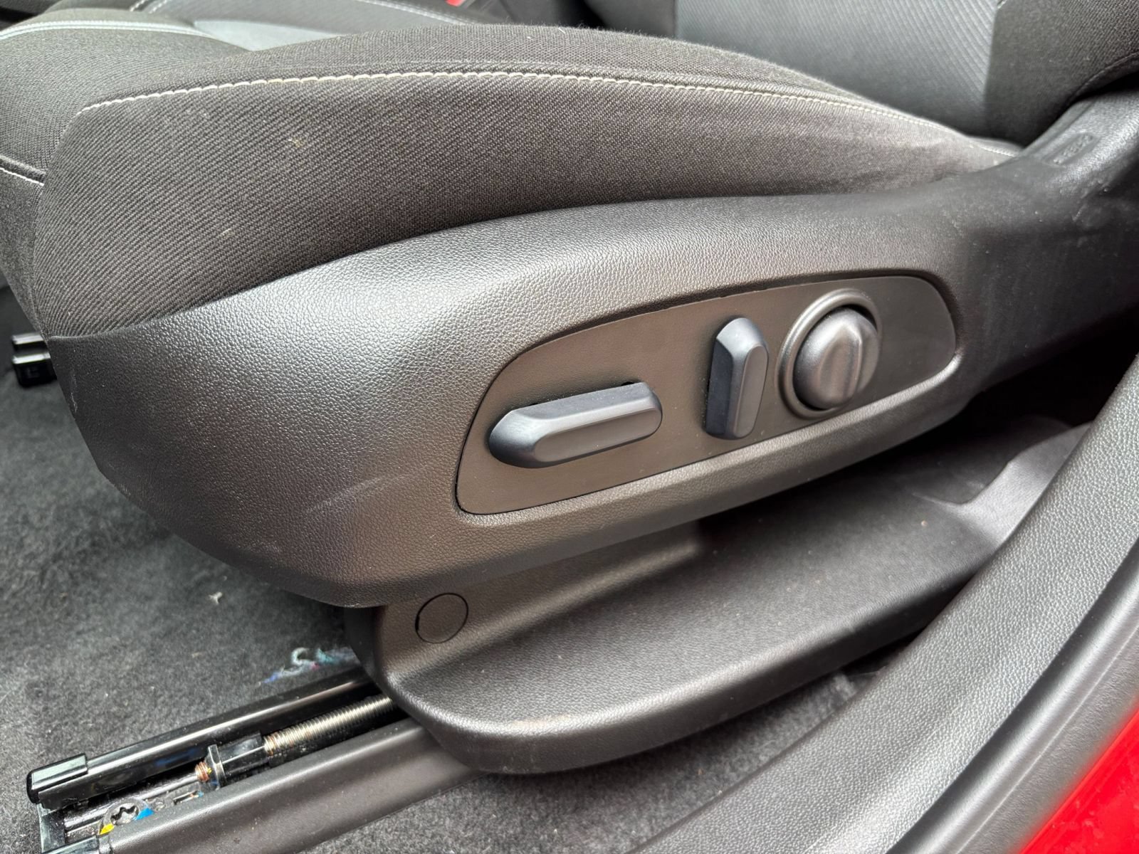 Used 2025 Chevrolet Blazer LT FWD image 22