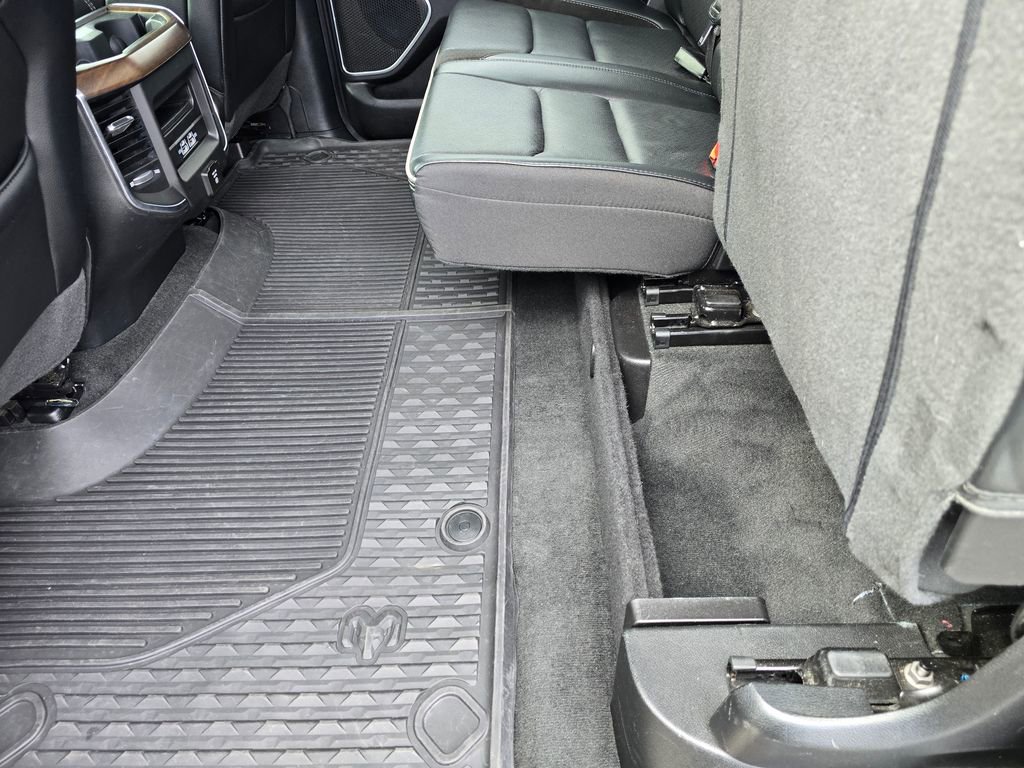 Used 2022 RAM 1500 Laramie image 11