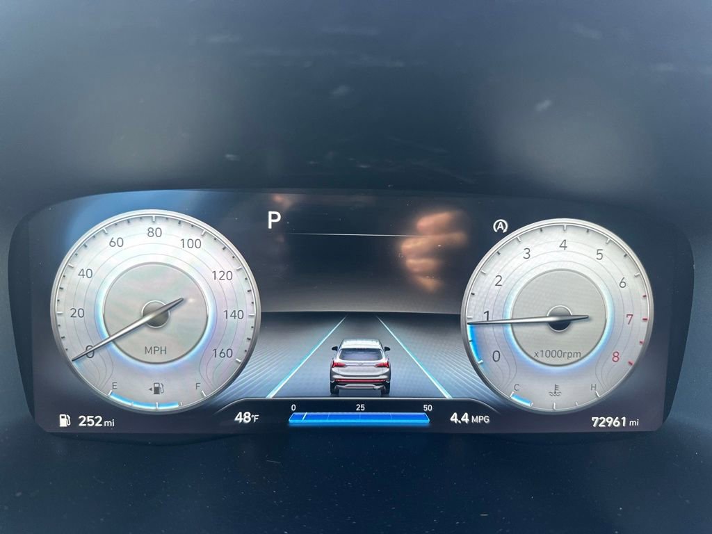 Used 2023 Hyundai Santa Fe SEL w/ Premium Package image 15