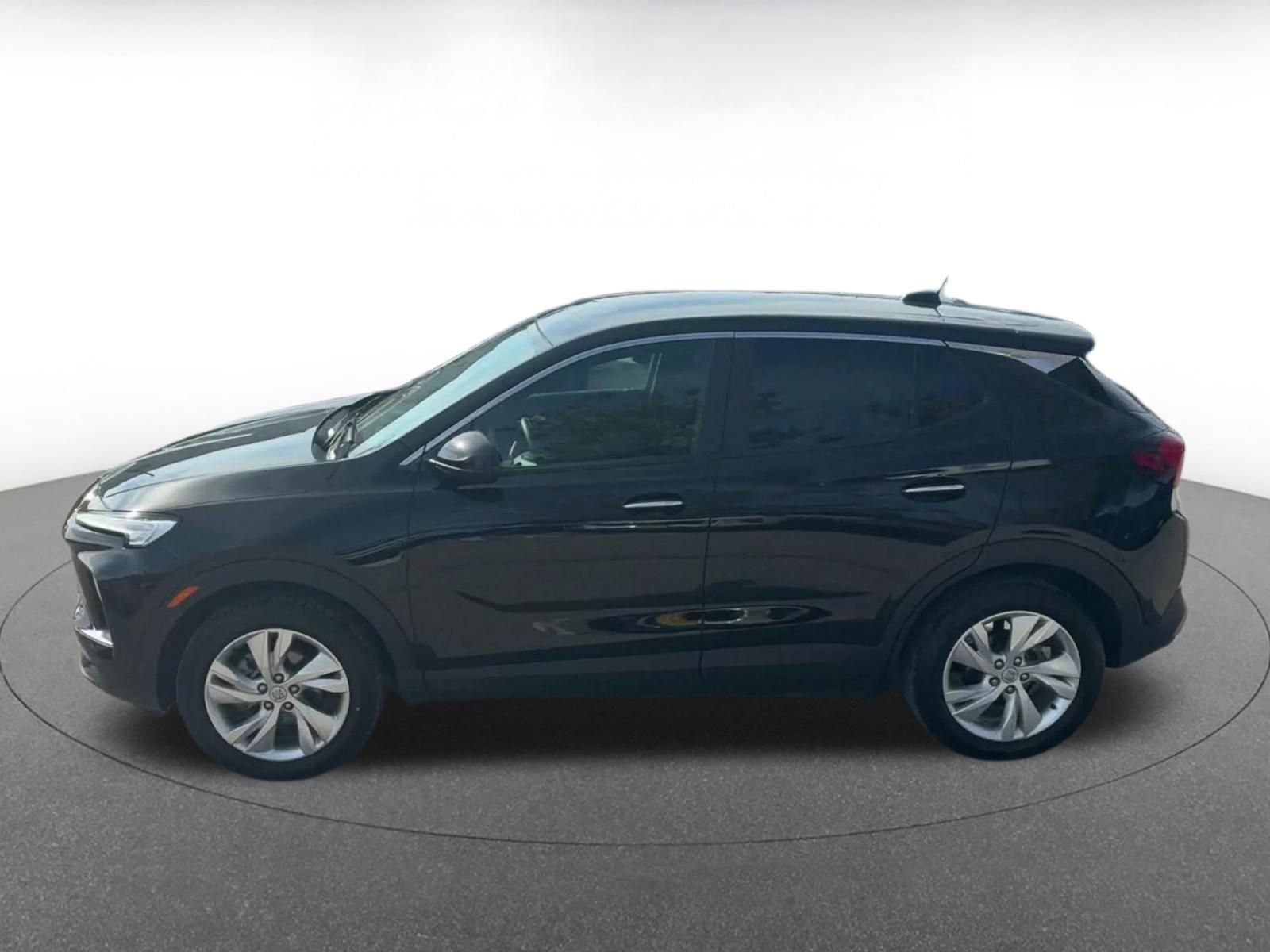 Used 2025 Buick Encore GX Preferred FWD image 9