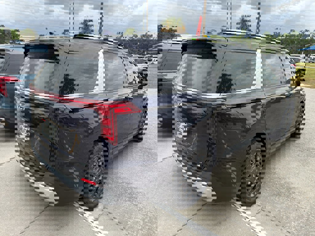 New 2026 Kia Carnival EX image 5