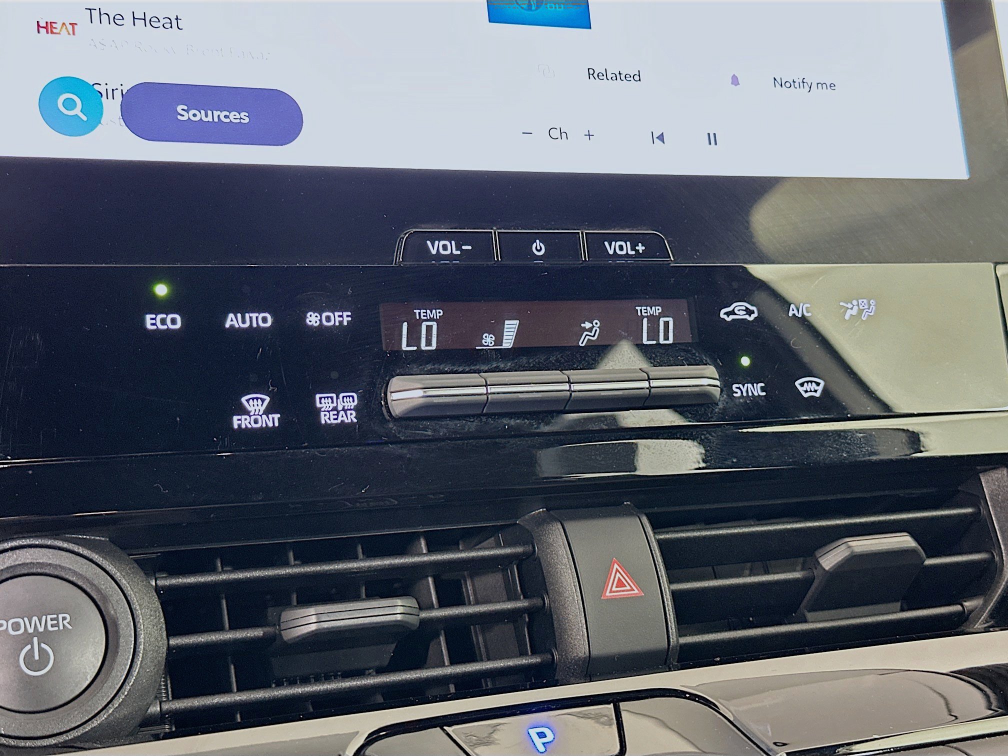 Used 2025 Toyota bZ4X FWD image 23