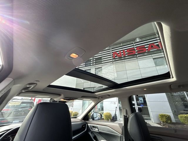 Certified 2023 Nissan Rogue SV w/ SV Premium Package image 24