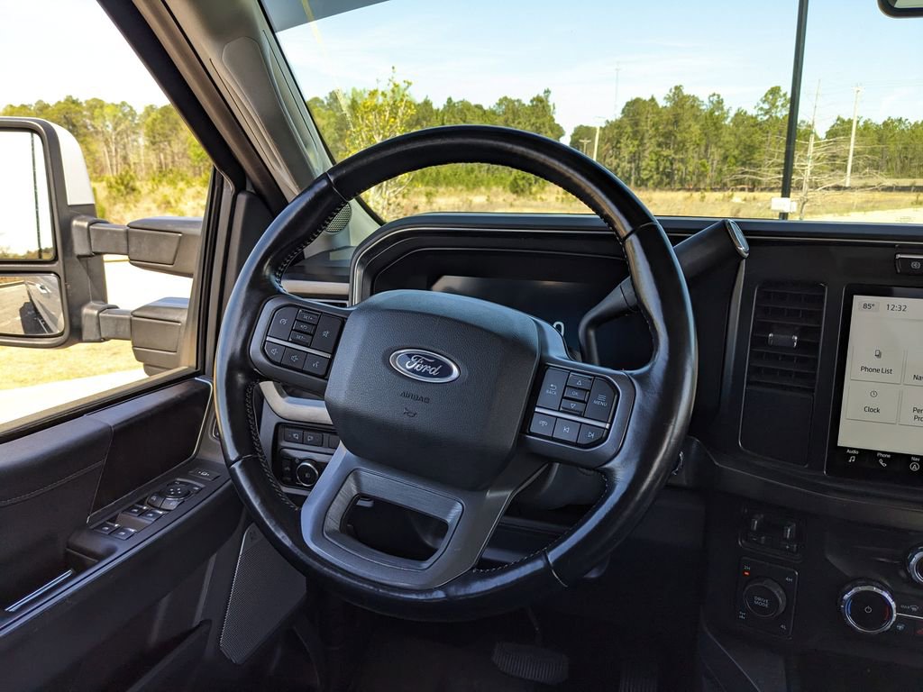 Used 2023 Ford F250 Lariat w/ FX4 Off-Road Package image 32