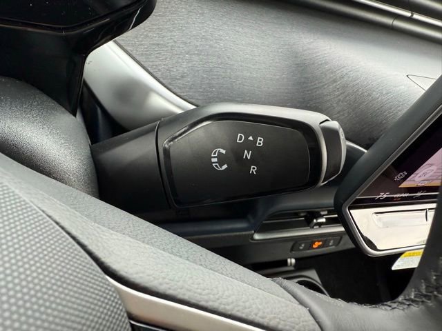 New 2025 Volkswagen ID. Buzz Pro S RWD image 28