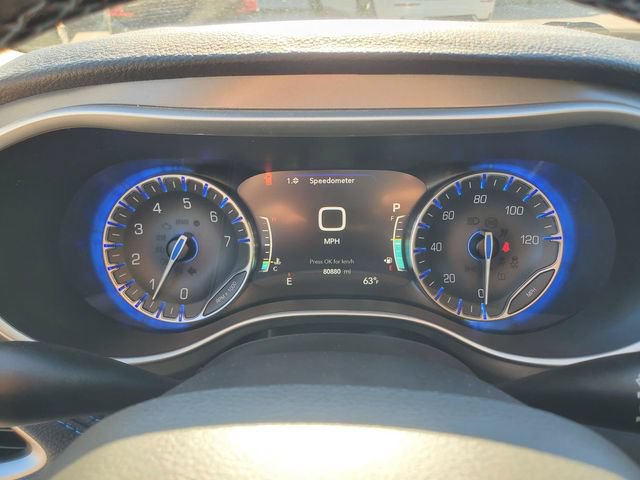 Used 2021 Chrysler Pacifica Touring w/ Cold Weather Group FWD image 15