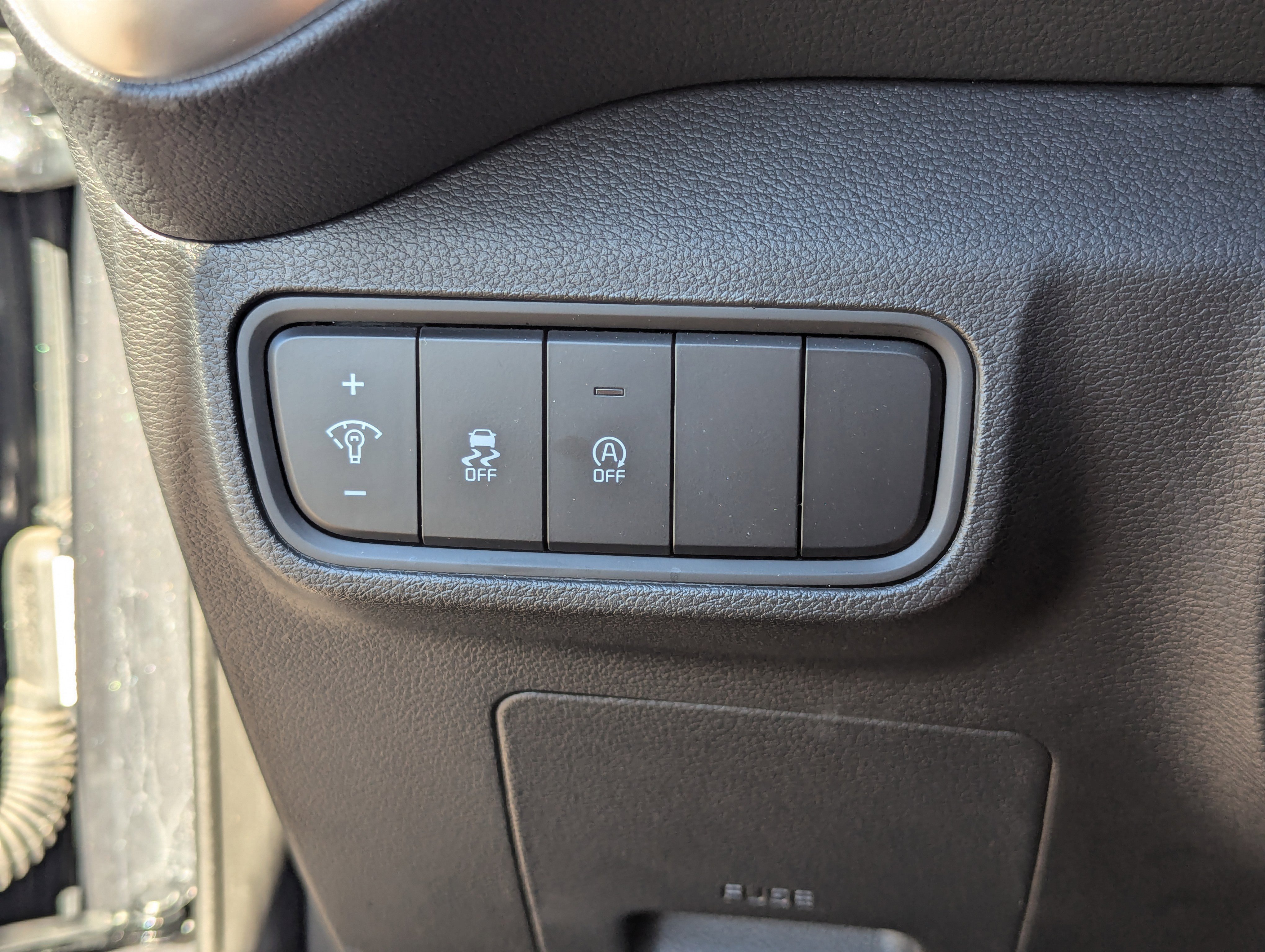 Certified 2025 Kia Soul LX w/ LX Technology Package image 29