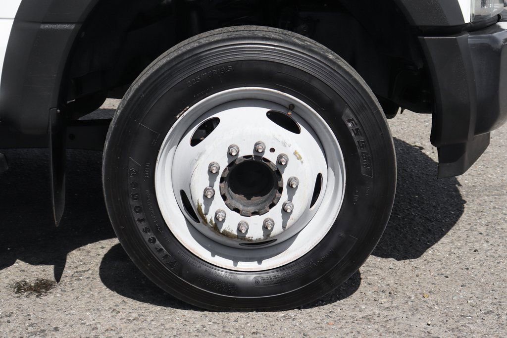 Used 2017 Ford F550 2WD Regular Cab Super Duty image 33