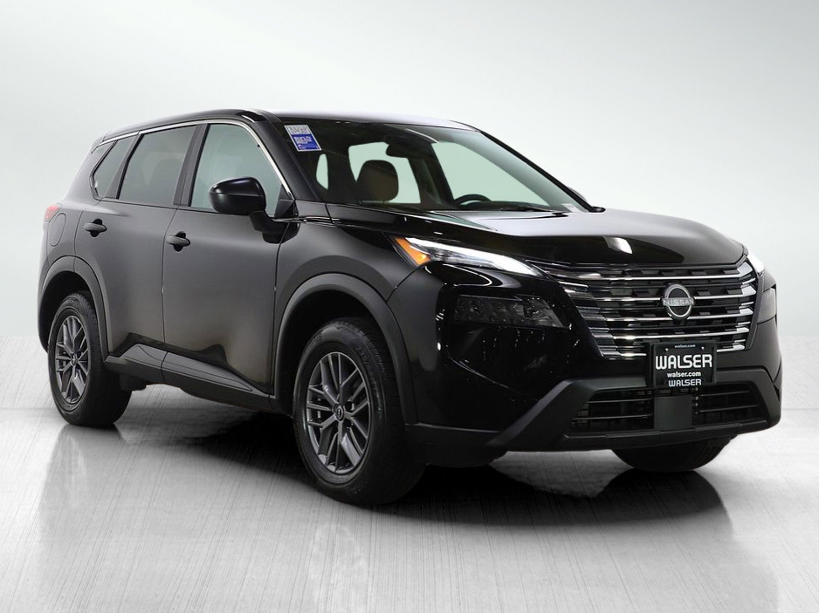 Used 2024 Nissan Rogue S image 7