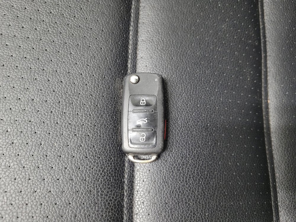 Used 2018 Volkswagen Jetta Sport FWD image 32