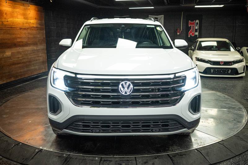 Used 2024 Volkswagen Atlas SE image 4