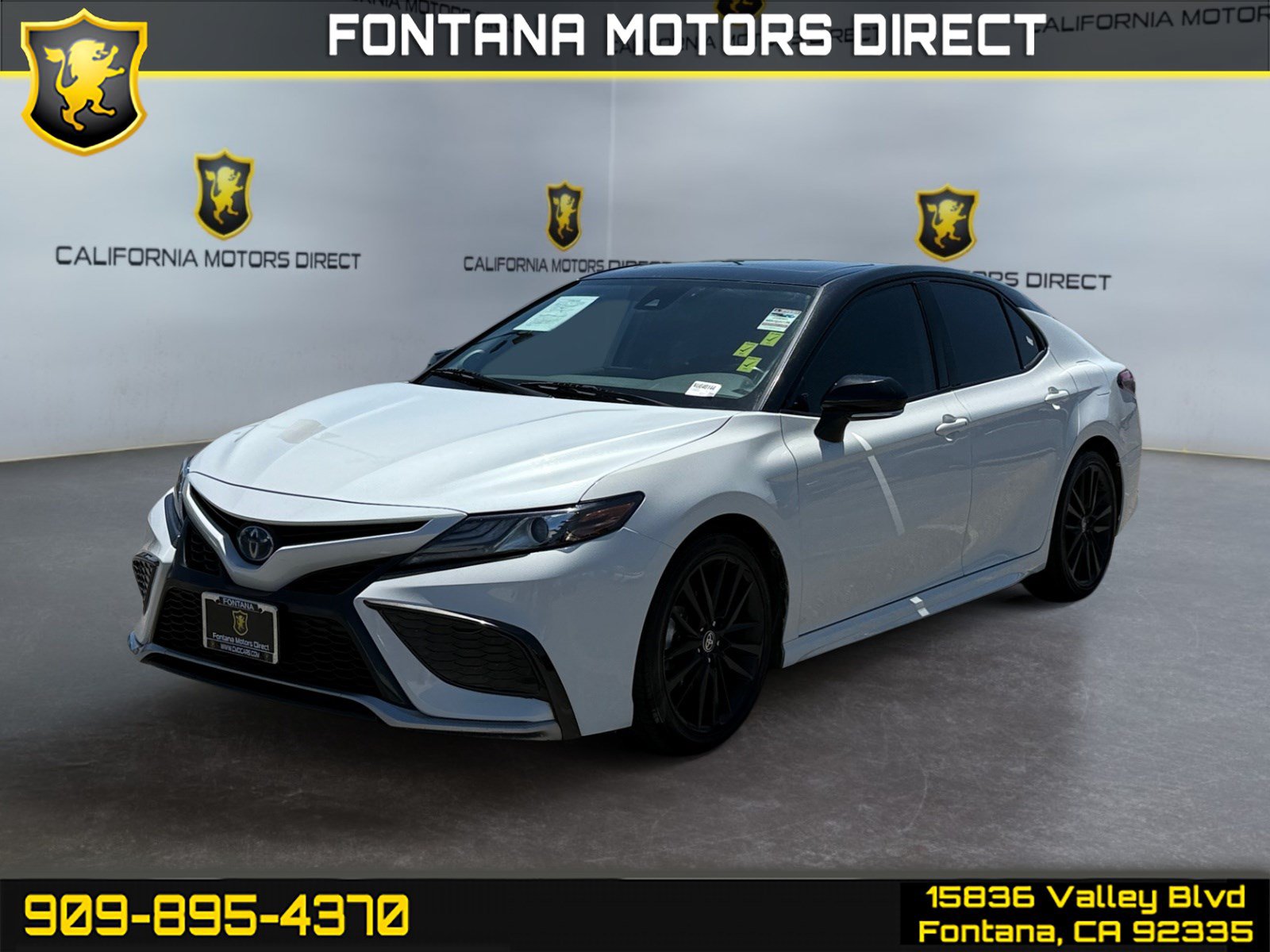 Used 2022 Toyota Camry XSE w/ Navigation Upgrade Package FWD image 1