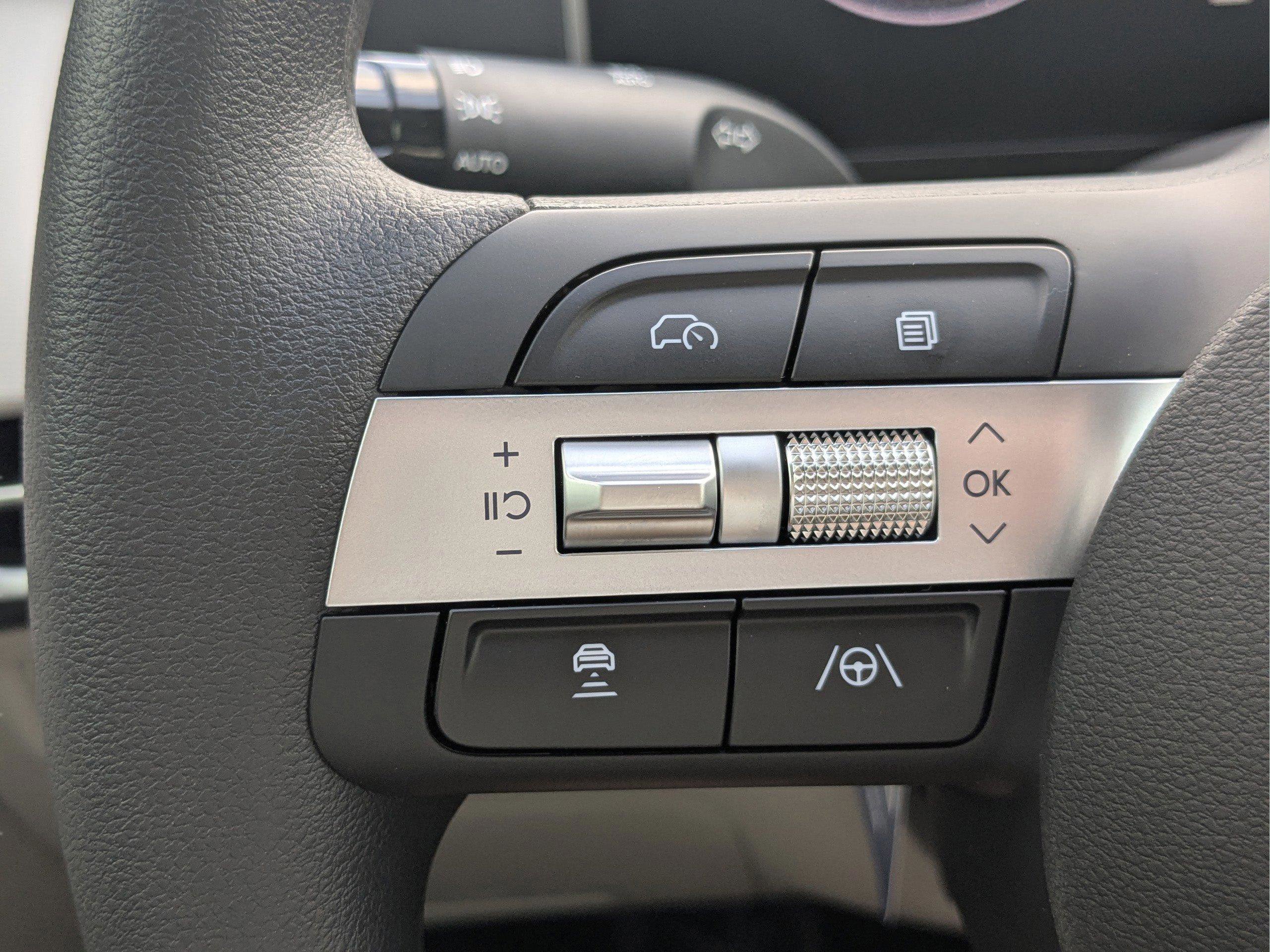 New 2026 Hyundai Tucson SE image 23