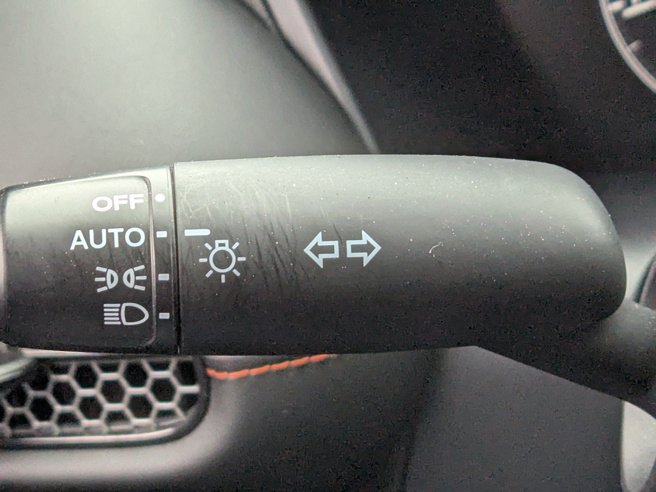 Used 2025 Honda HR-V Sport image 25