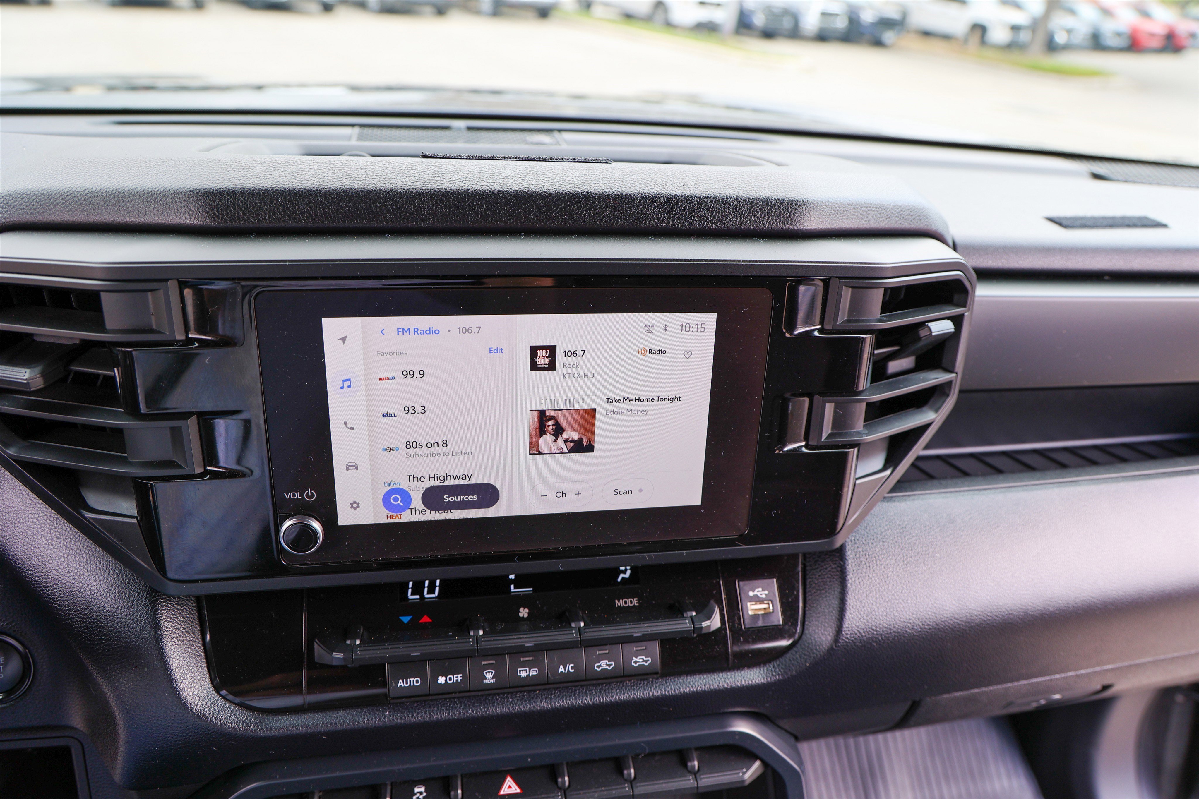 Used 2025 Toyota Tundra SR w/ SR Tow Package image 29