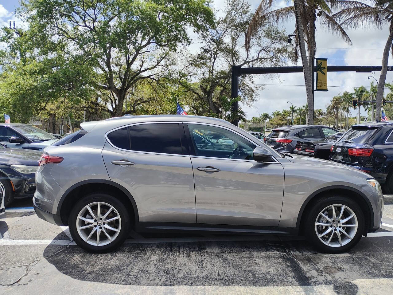 Used 2018 Alfa Romeo Stelvio Ti AWD/4WD image 12