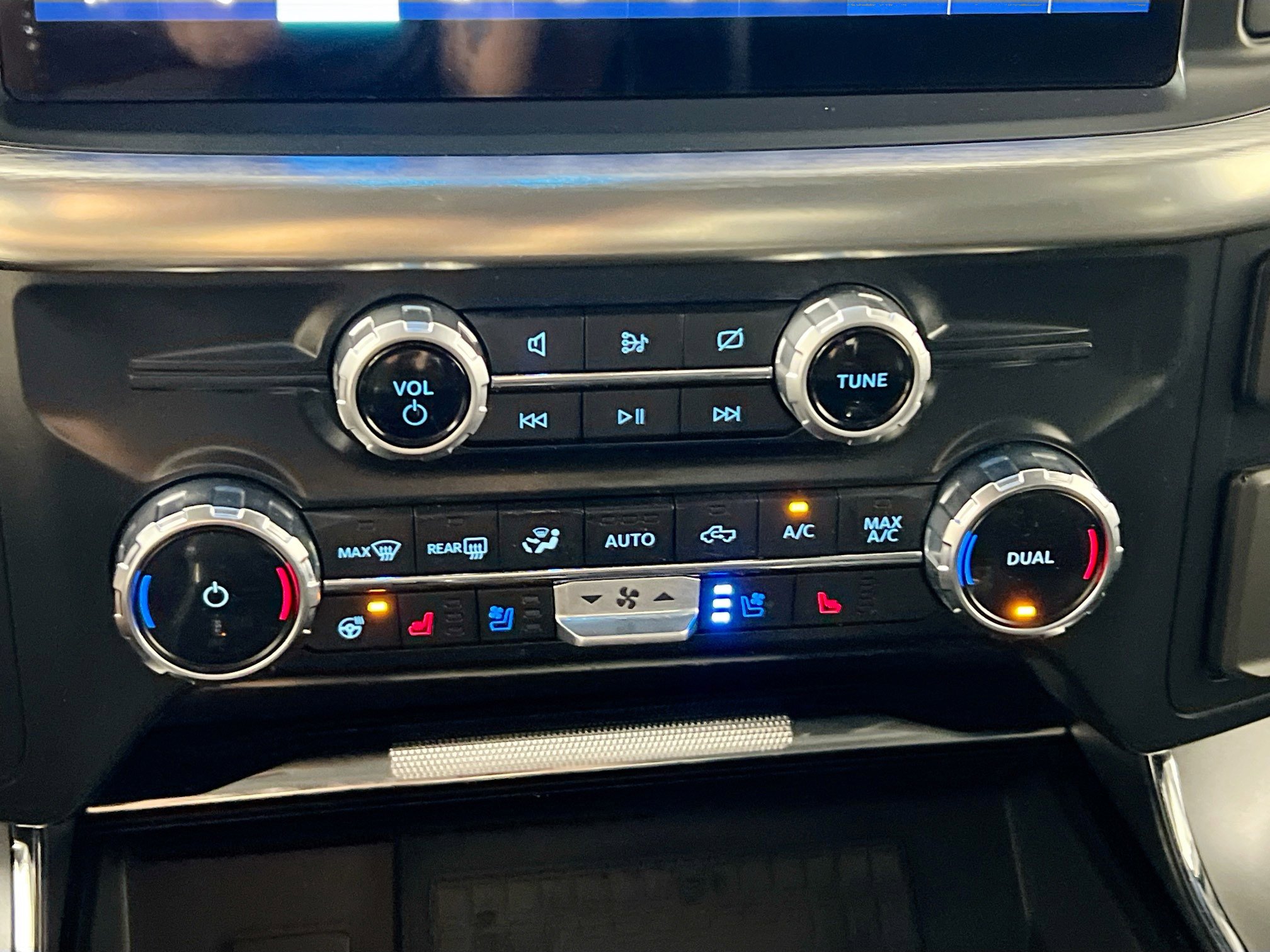 Used 2022 Ford F150 Lariat w/ Equipment Group 502A High image 27