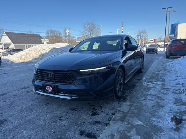 Used 2023 Honda Accord EX image 6