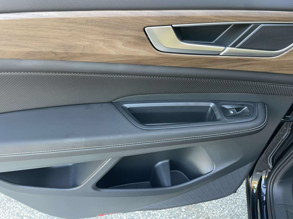 New 2026 Volkswagen Atlas SE FWD image 11