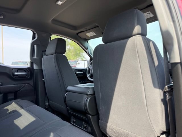Used 2020 Chevrolet Silverado 1500 Custom w/ Custom Value Package AWD/4WD image 16