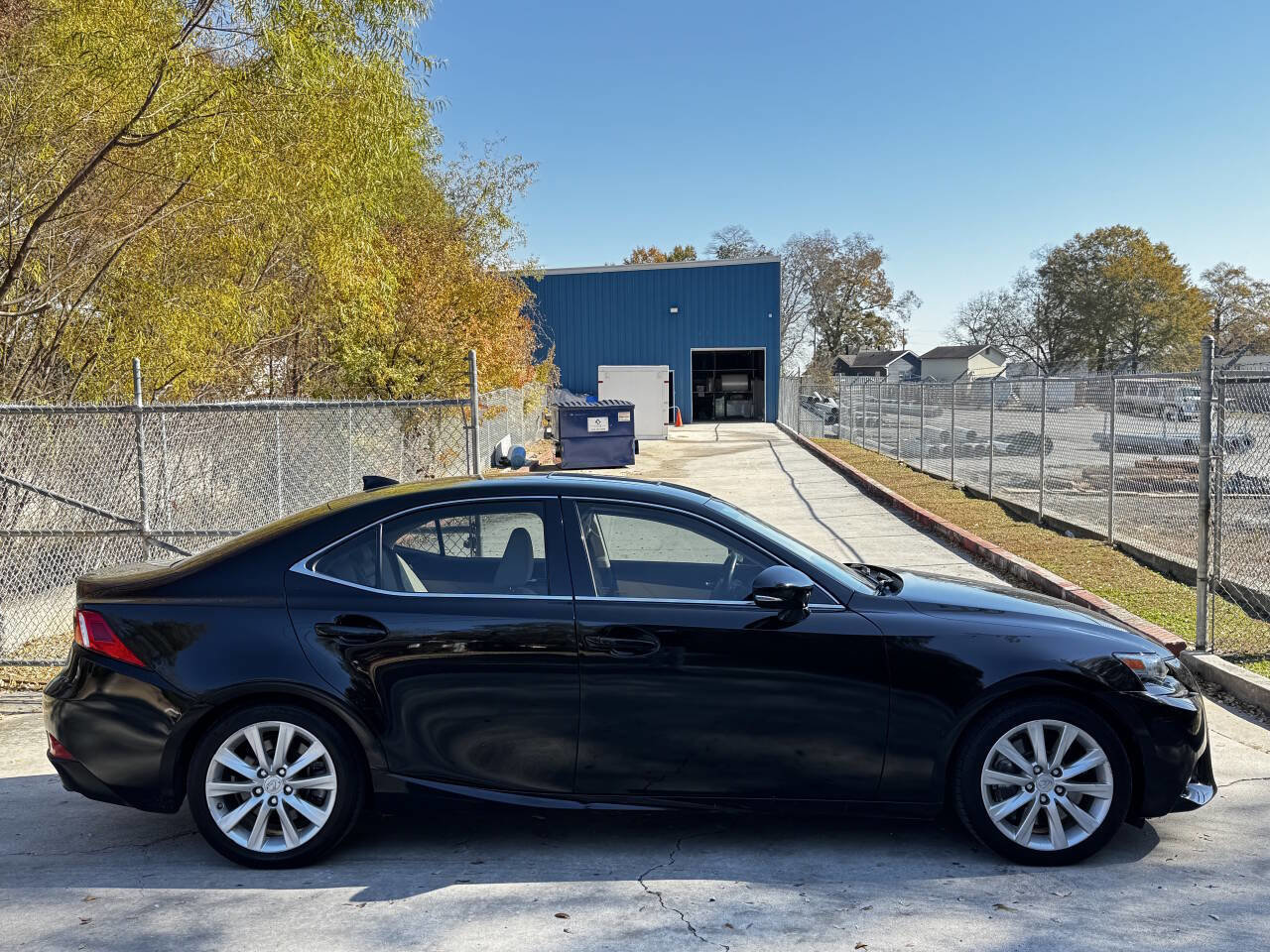 Used 2016 Lexus IS 300 AWD image 4