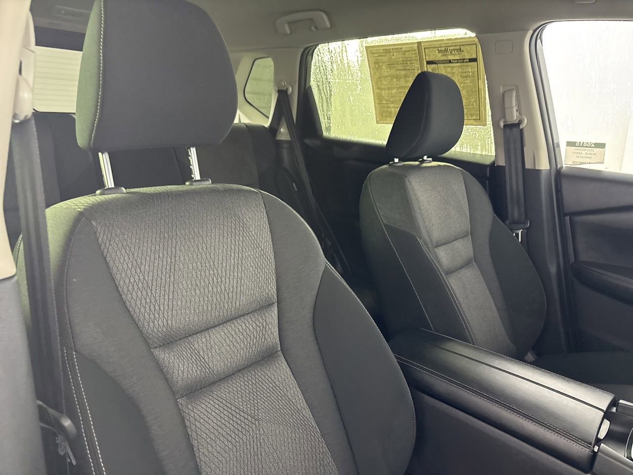 Used 2025 Nissan Rogue SV image 26