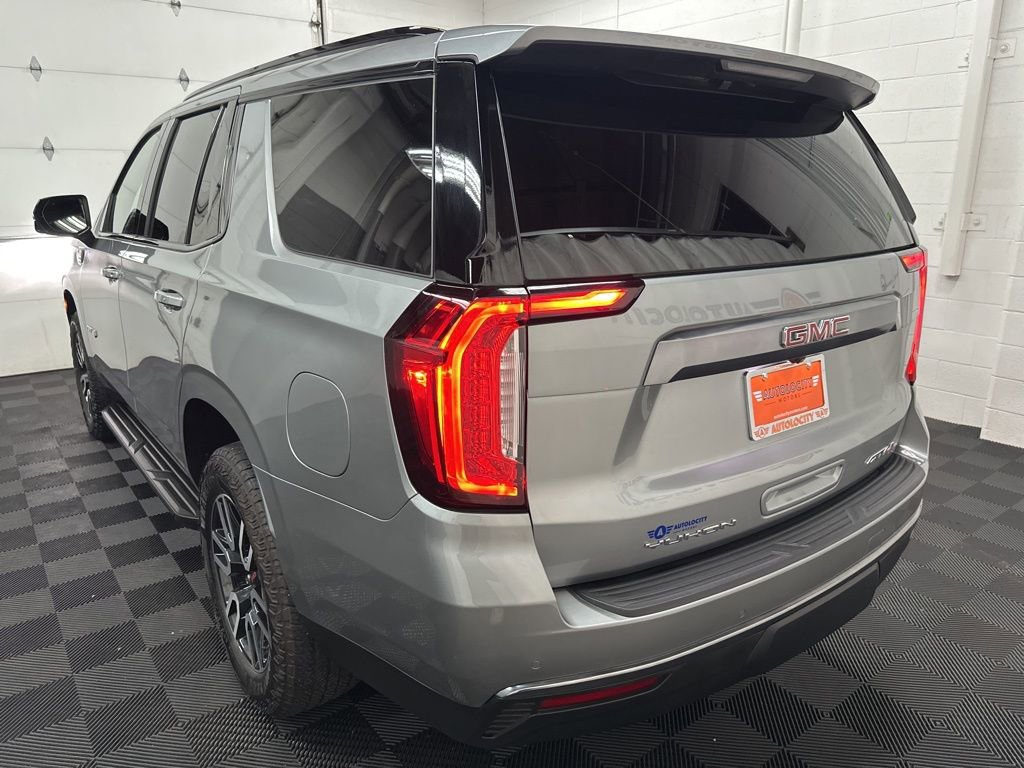 Used 2024 GMC Yukon AT4 w/ Technology Package AWD/4WD image 8