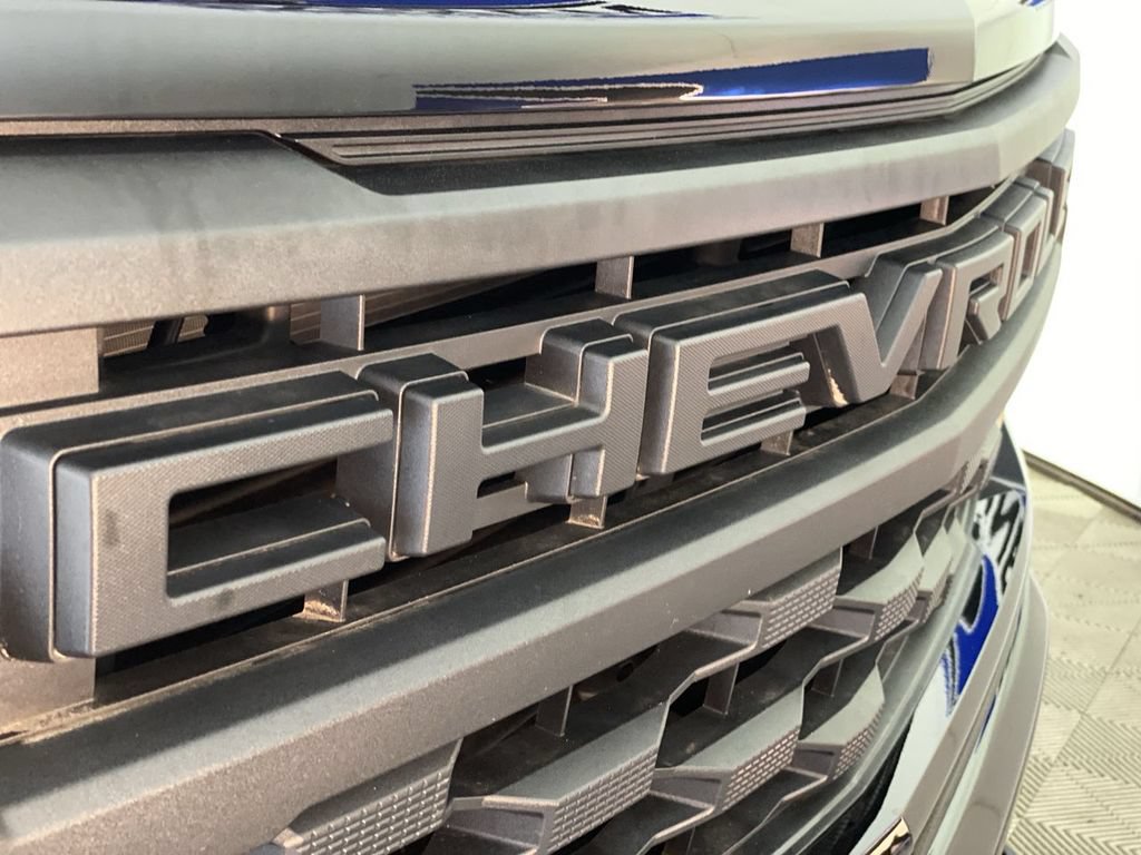 Used 2023 Chevrolet Silverado 1500 Custom AWD/4WD image 36