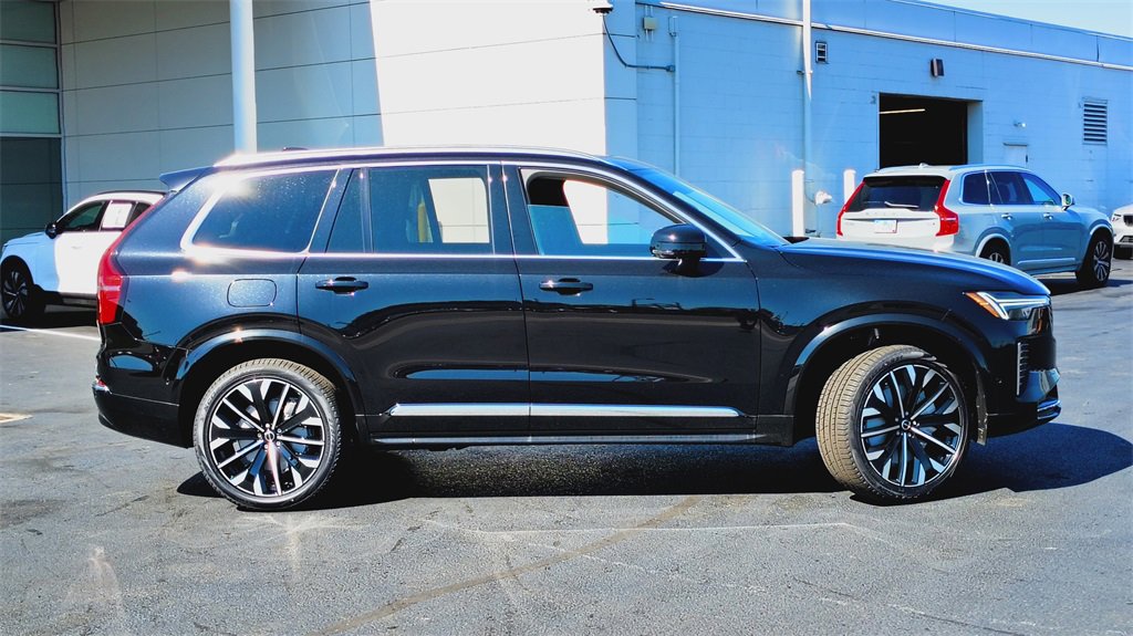 New 2026 Volvo XC90 B6 Plus w/ Protection Package Premier image 2