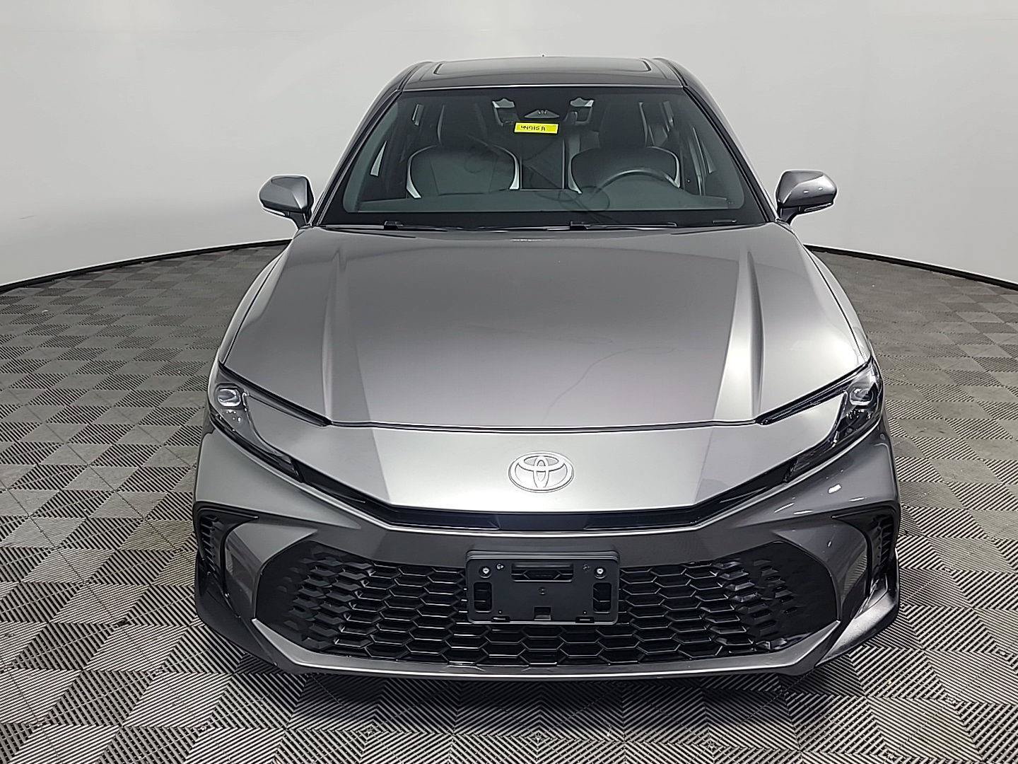 Used 2025 Toyota Camry SE w/ Convenience Package FWD image 12
