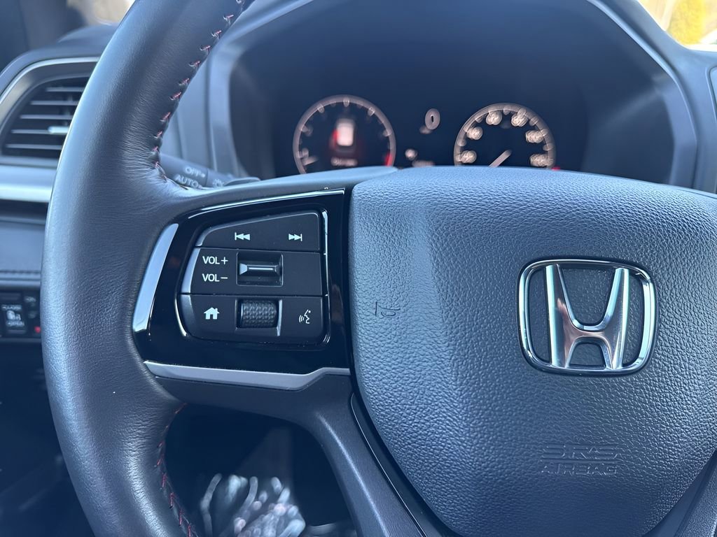 Used 2025 Honda Odyssey Sport-L image 17