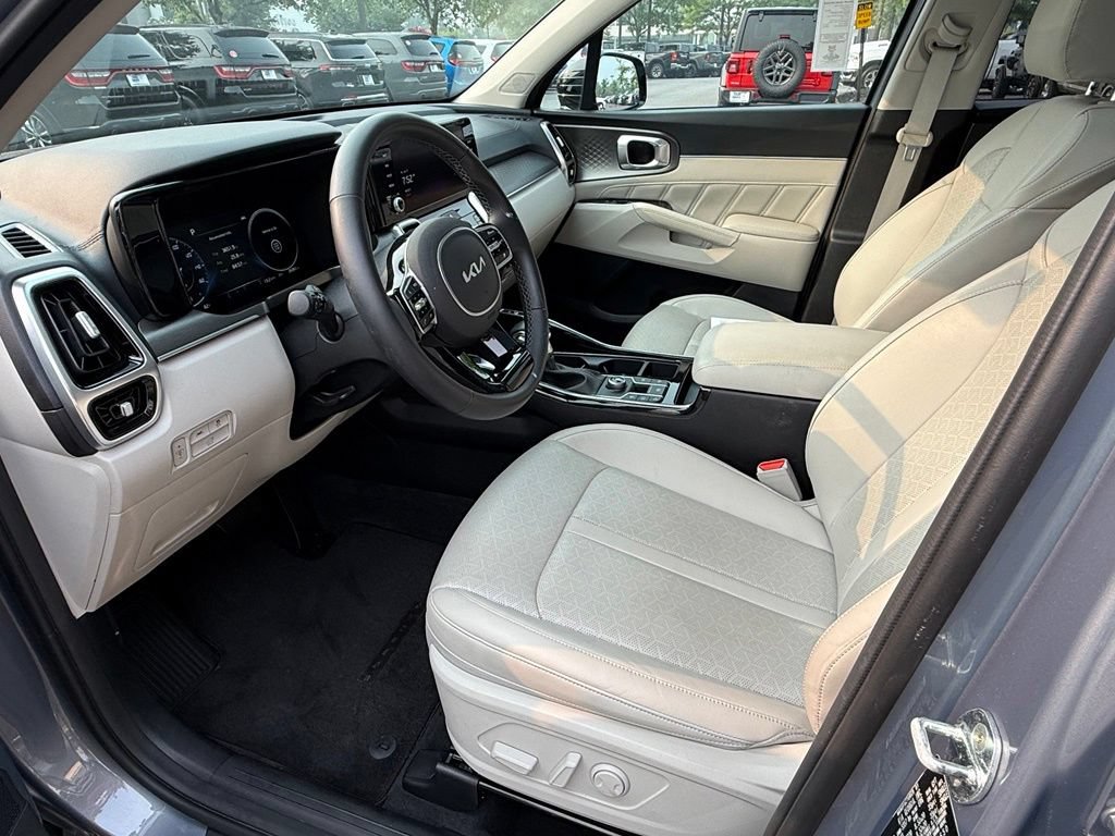 Used 2023 Kia Sorento SX FWD image 24