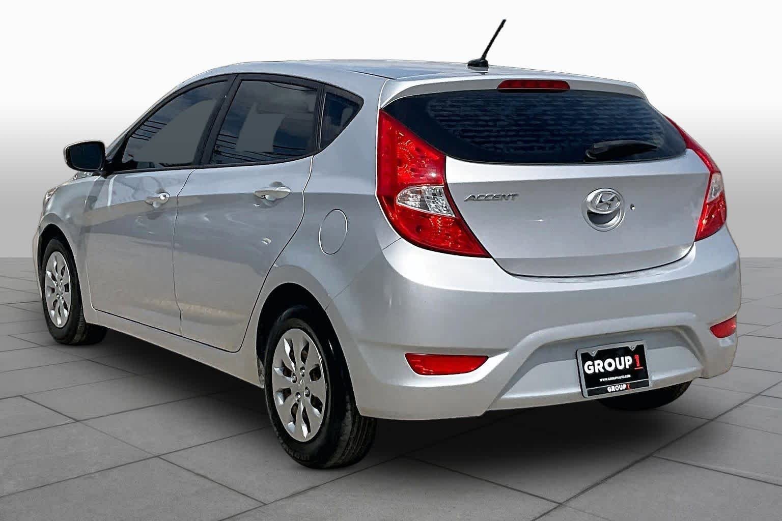 Used 2017 Hyundai Accent SE image 12