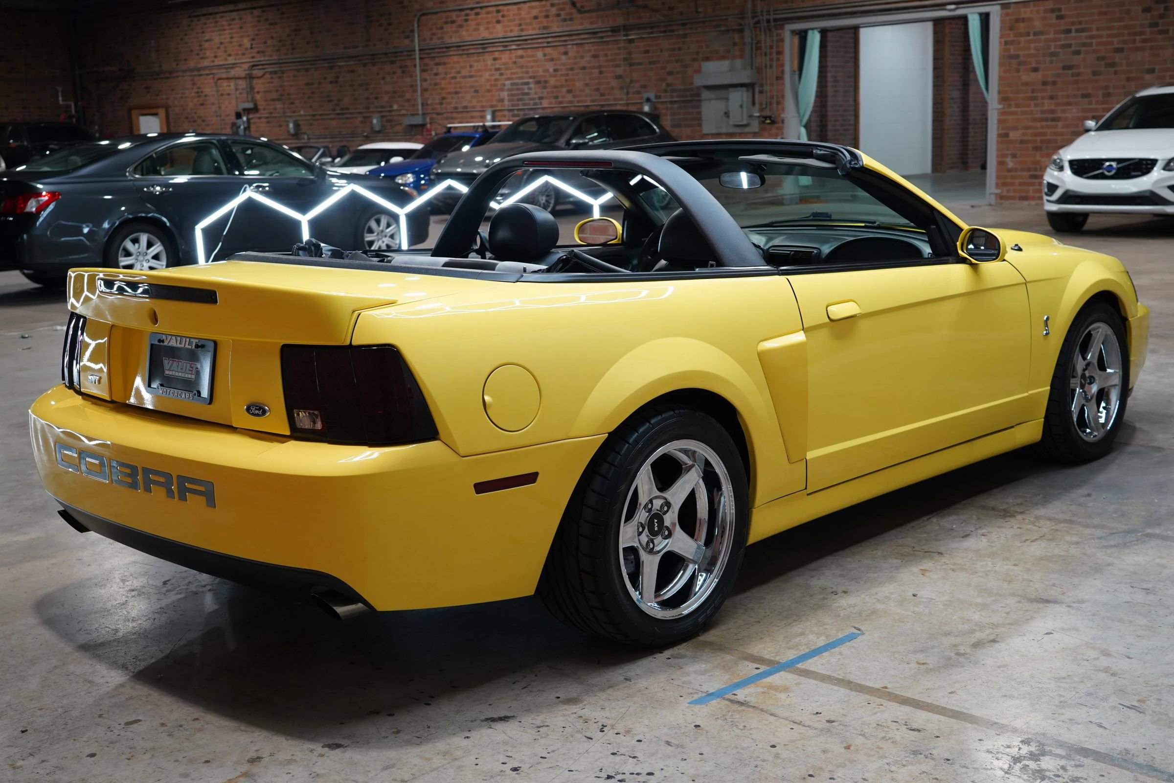 Used 2003 Ford Mustang Cobra image 19
